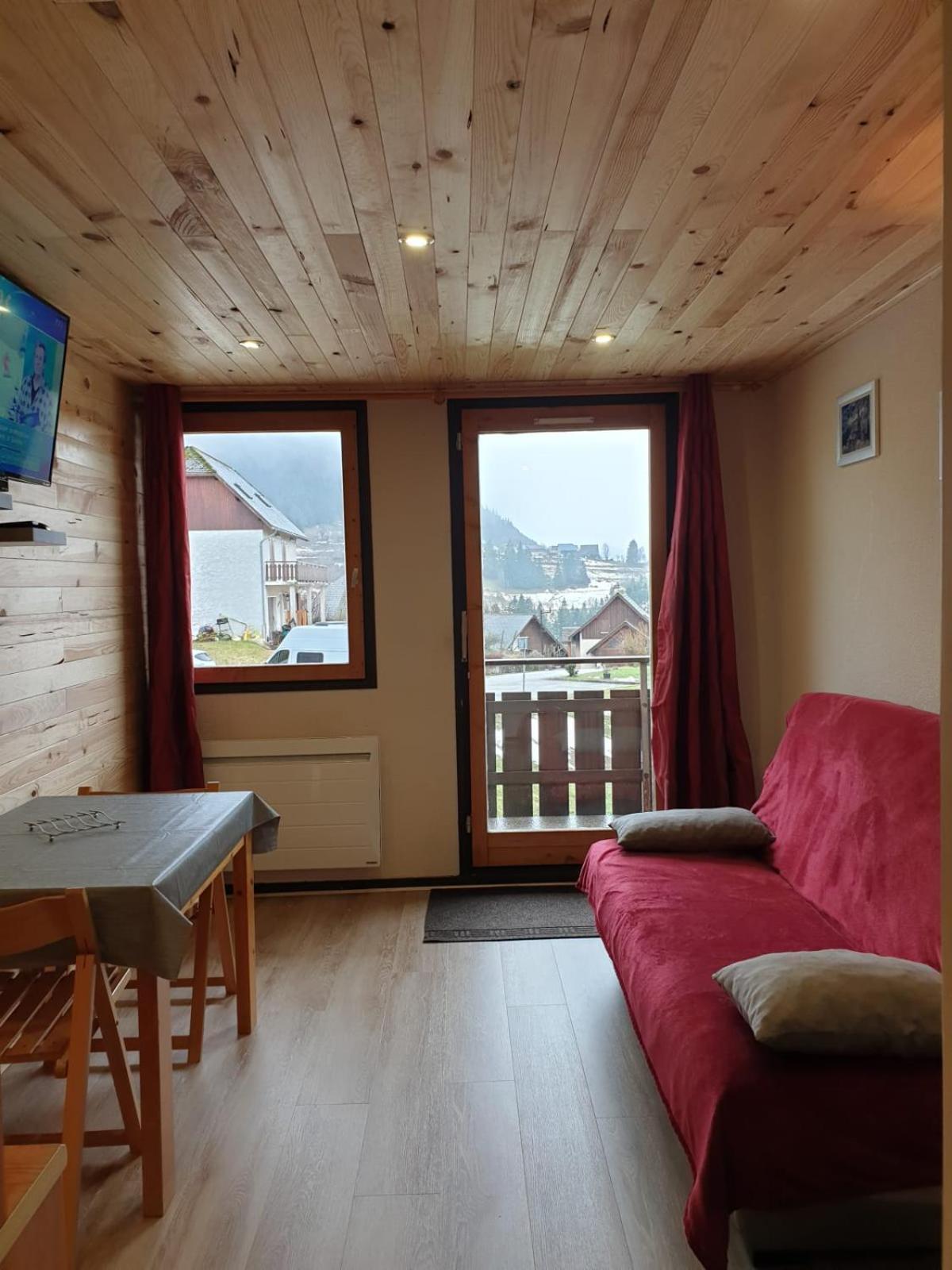 Le Bois Joli En Chartreuse Apartment แซ็ง-ปิแอร์-เดอ-ชาร์ตรูส ภายนอก รูปภาพ