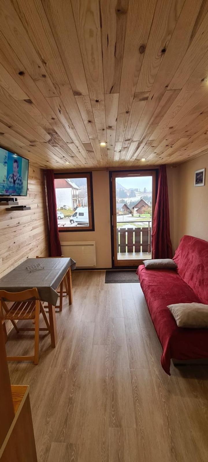Le Bois Joli En Chartreuse Apartment แซ็ง-ปิแอร์-เดอ-ชาร์ตรูส ภายนอก รูปภาพ